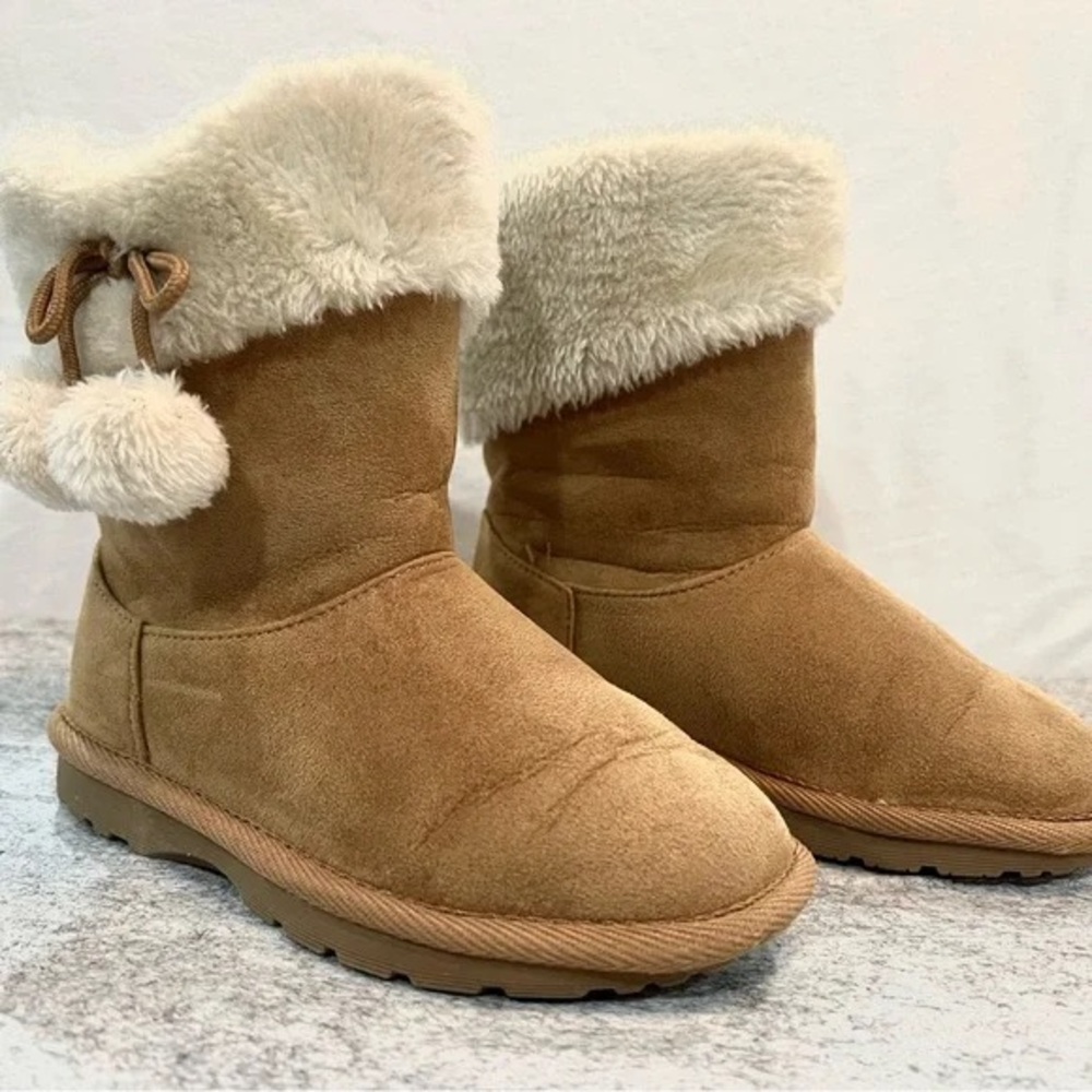 Warm Tan Kids Boots with Plush Trim
